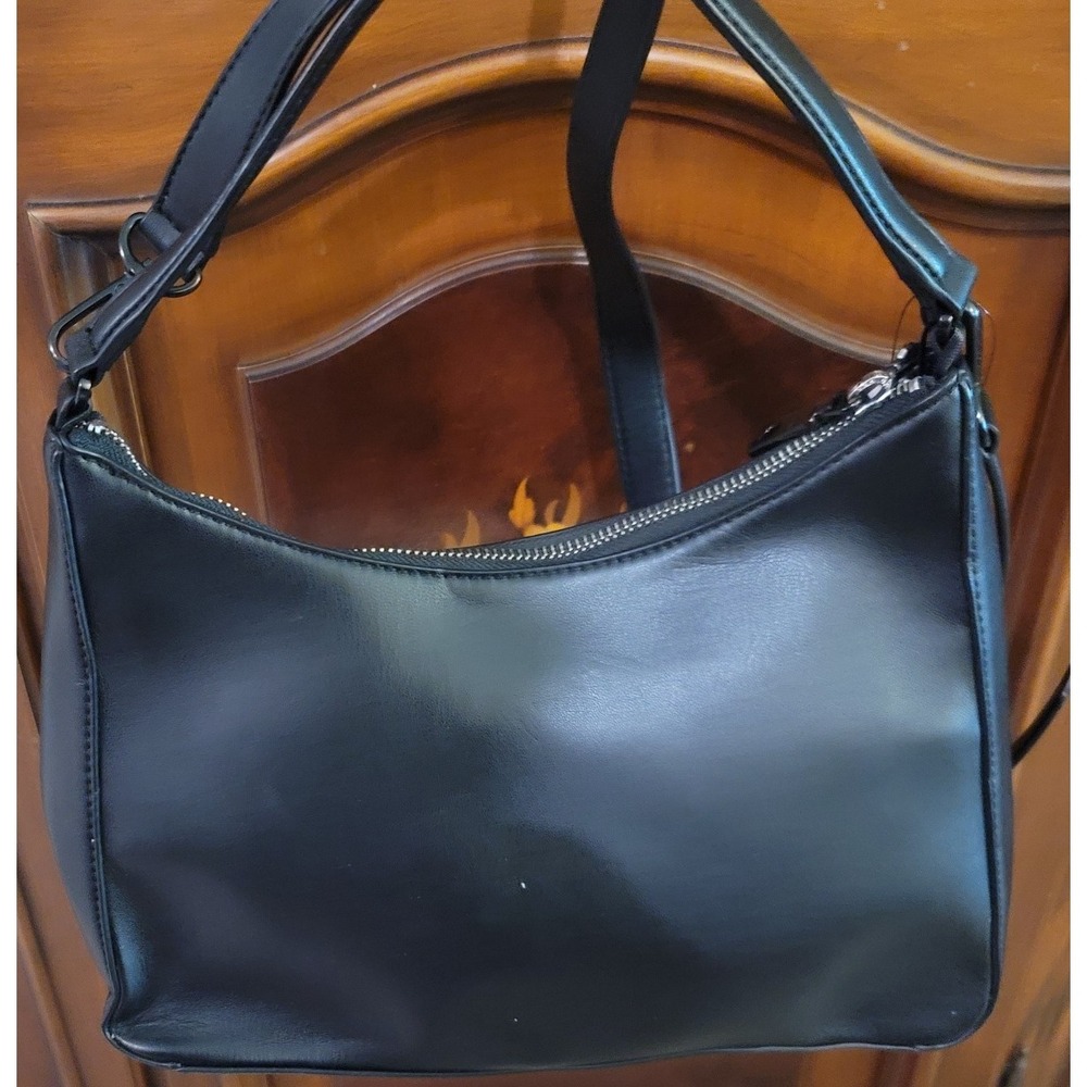 DKNY Black SETH leather shoulder bag NWT ext pocket mag close inside zip pocket - Picture 6 of 13